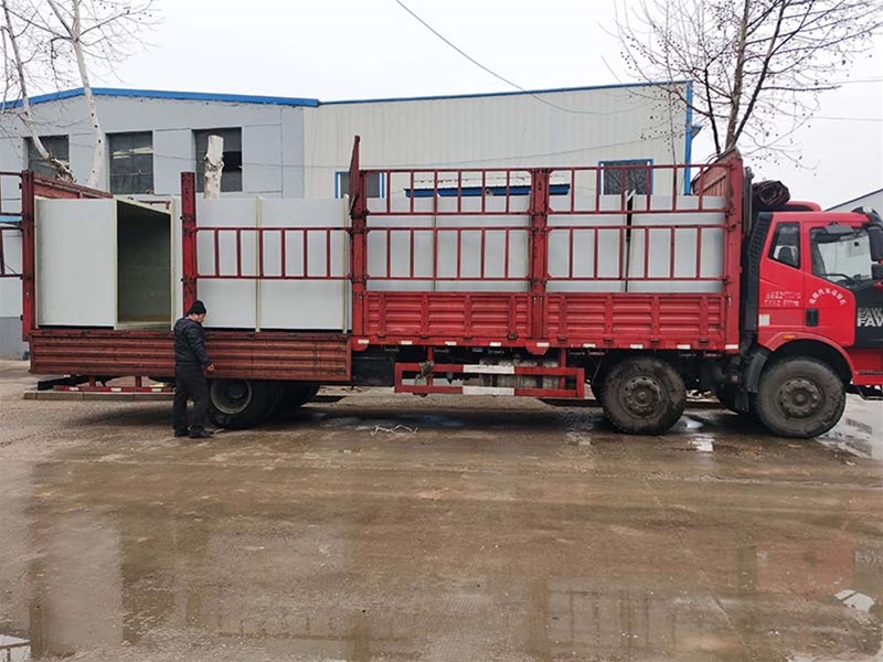 發貨現（xiàn）場